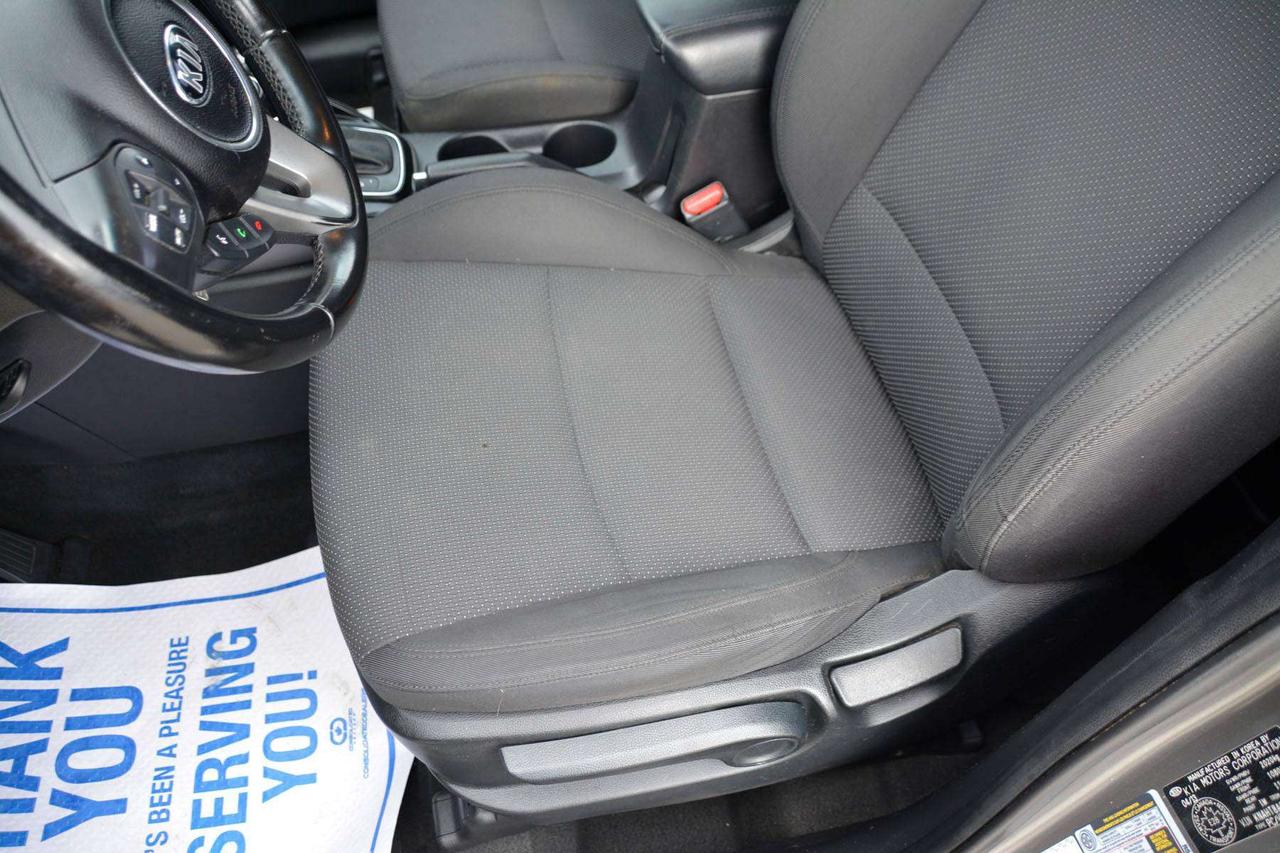 2014 Kia Rondo EX Photo