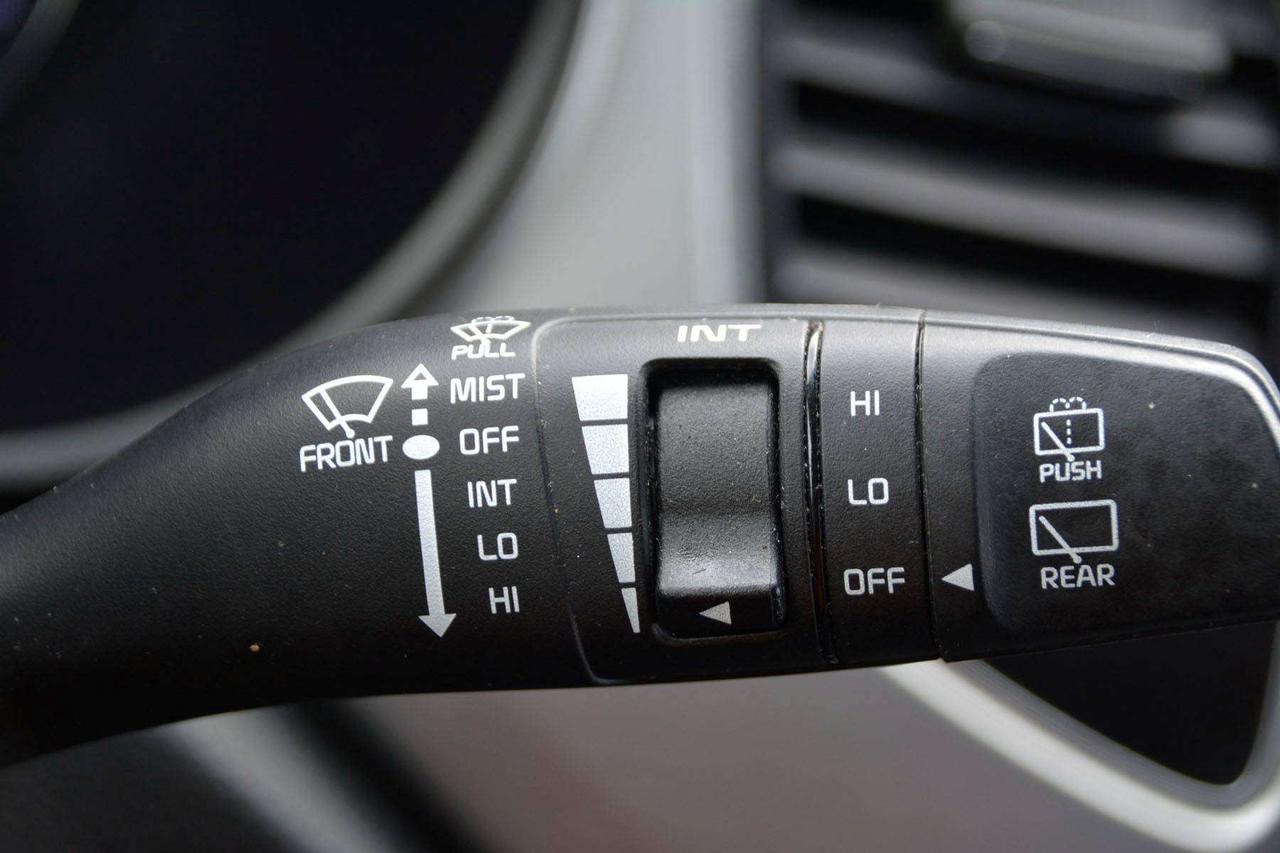2014 Kia Rondo EX Photo
