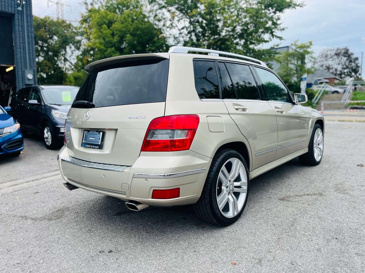 2011 Mercedes-Benz GLK-Class ONE OWNER NO ACCIDENTS CERTIFIED Photo3