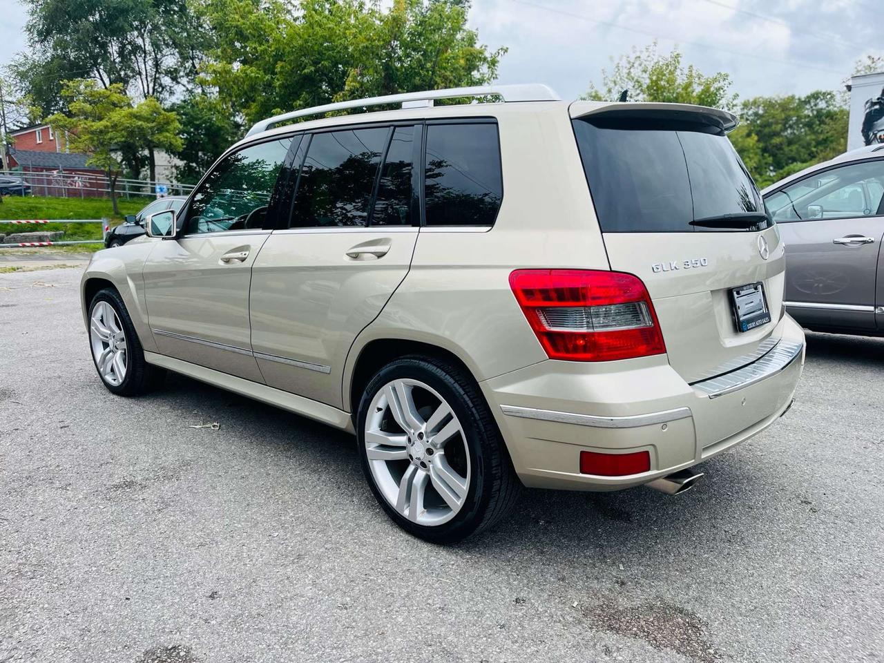 2011 Mercedes-Benz GLK-Class ONE OWNER NO ACCIDENTS CERTIFIED Photo
