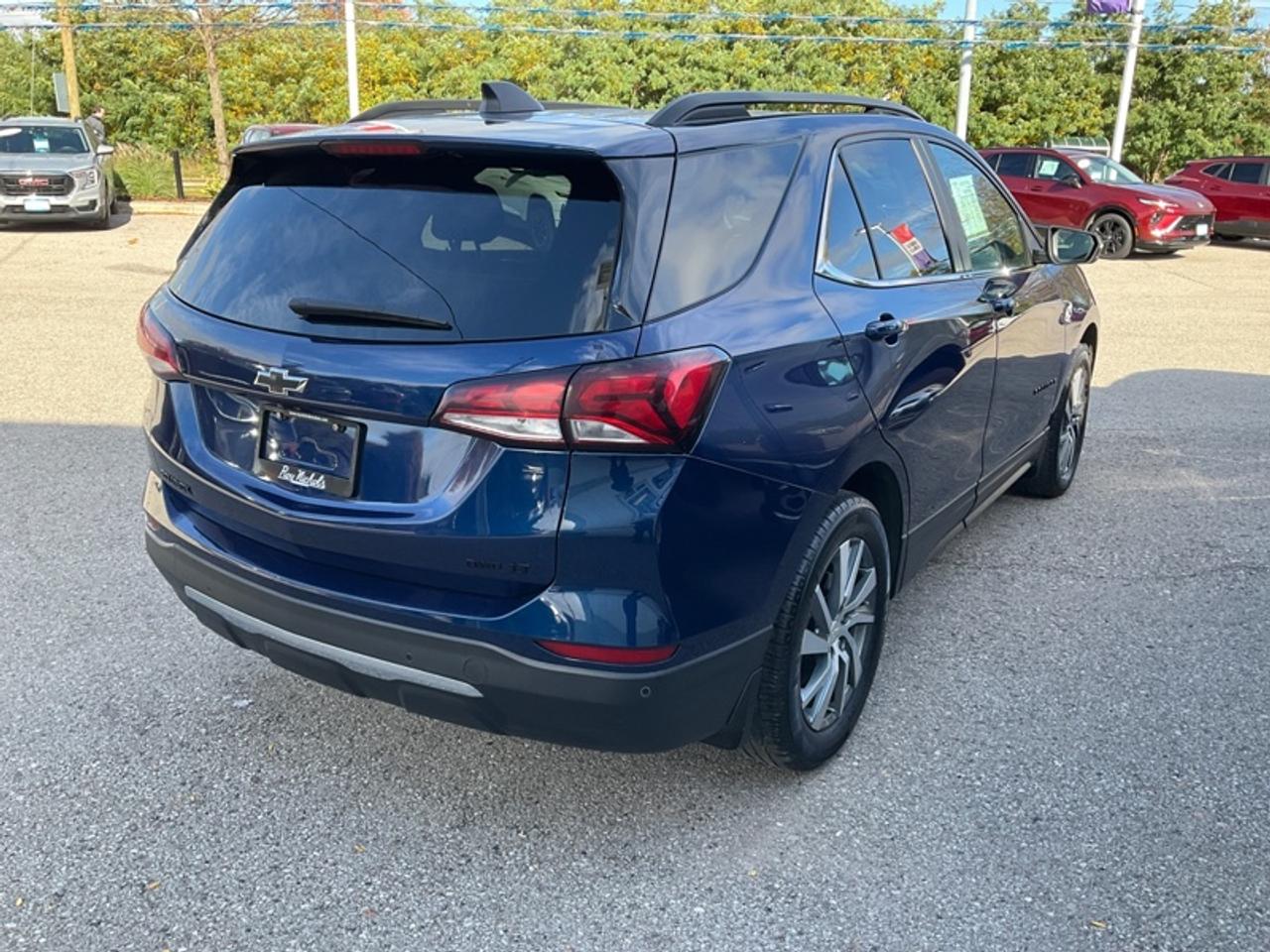 2022 Chevrolet Equinox LT Photo