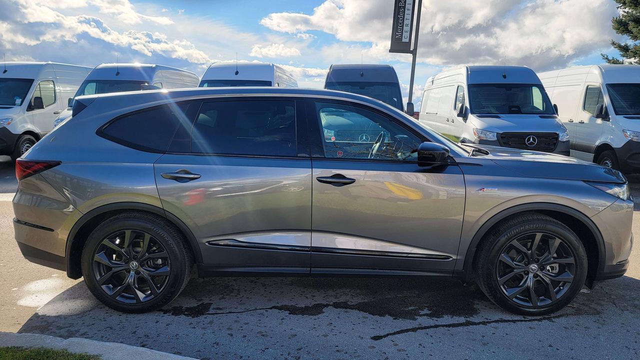 2022 Acura MDX SH-AWD Photo4