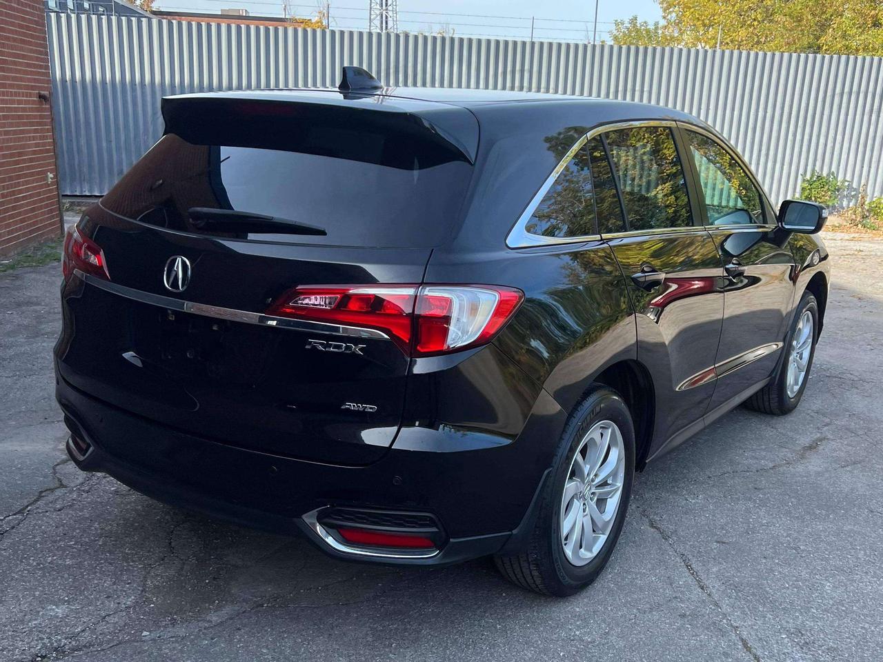 2017 Acura RDX TECH PKG AWD NAVI BACKUP CAMERA SUNROOF LOW KM Photo