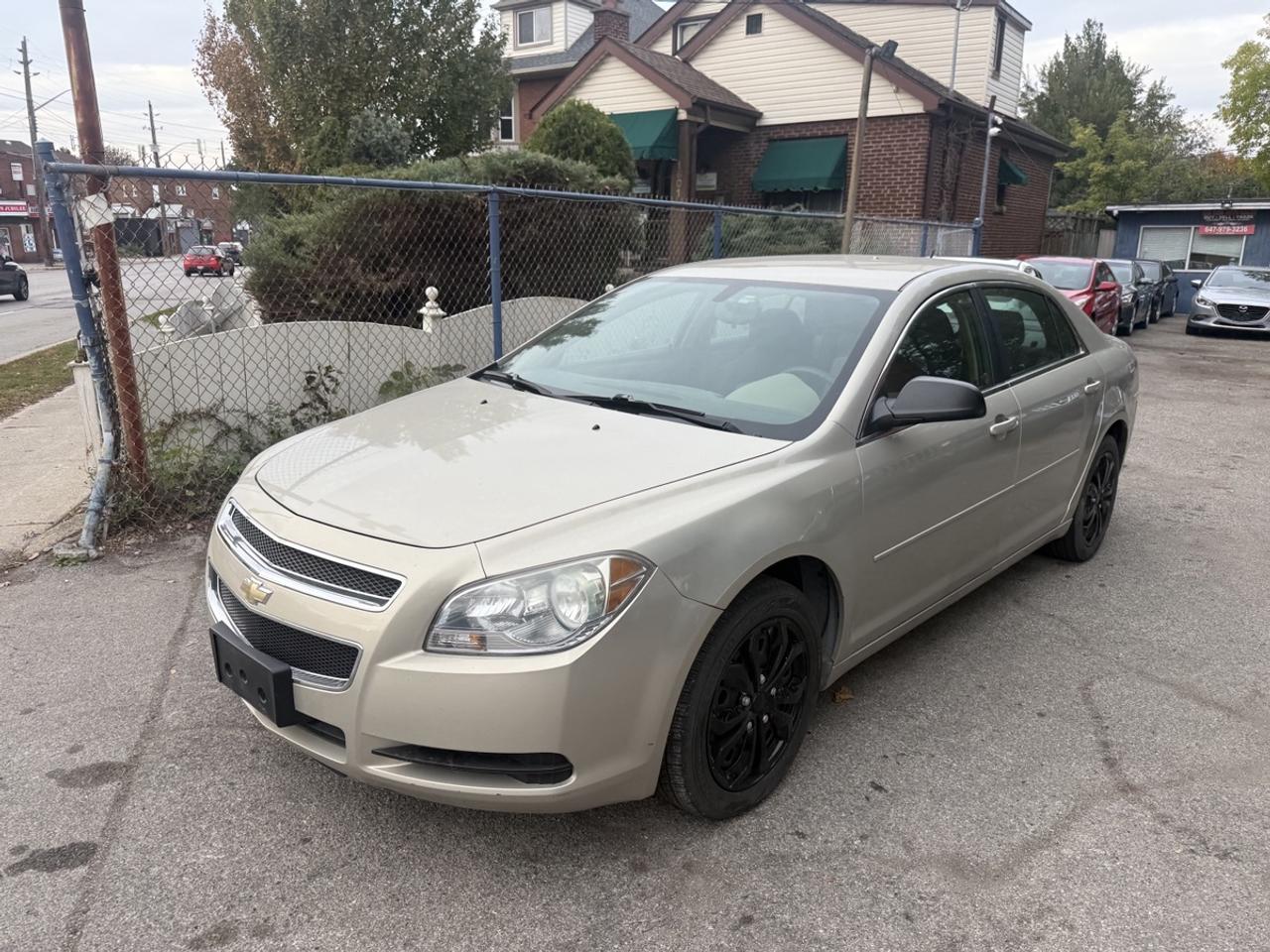 2010 Chevrolet Malibu LS Photo