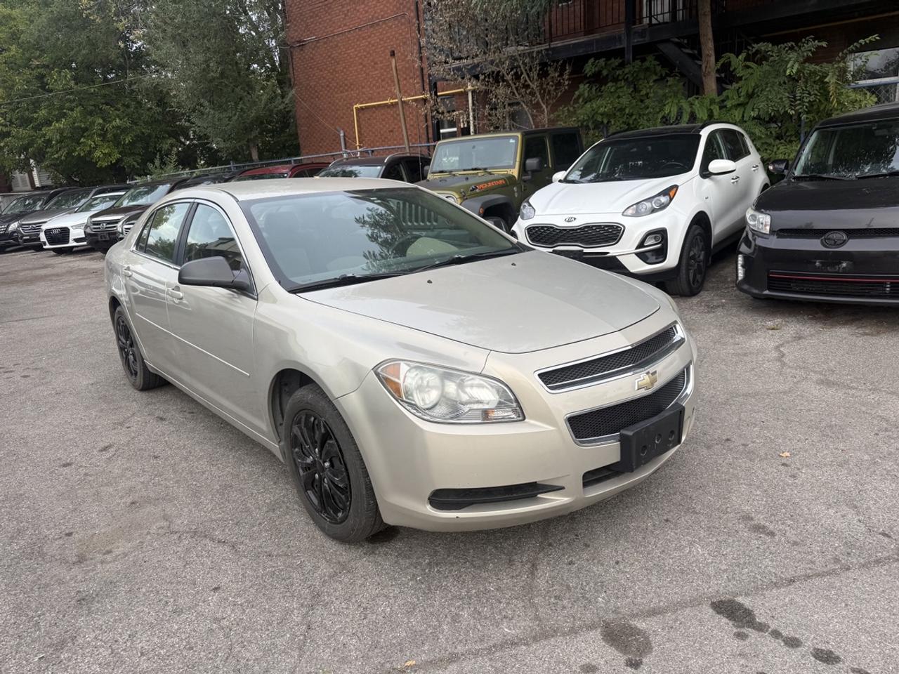 2010 Chevrolet Malibu LS Photo