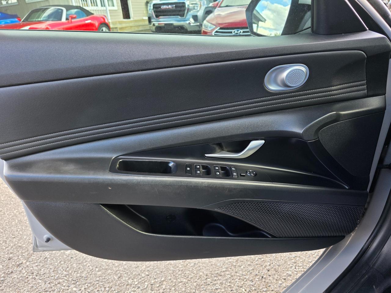 2022 Hyundai Elantra PREFERRED 4DR SEDAN Photo