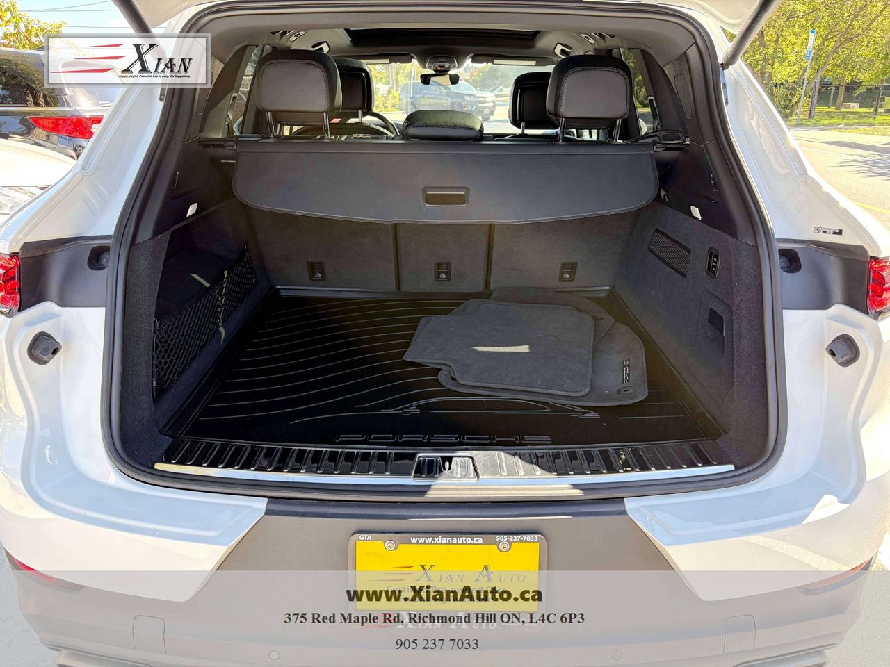 2024 Porsche Cayenne Premium+/No Accident/1 Owner/ 360 Cam/Vent Seats Photo