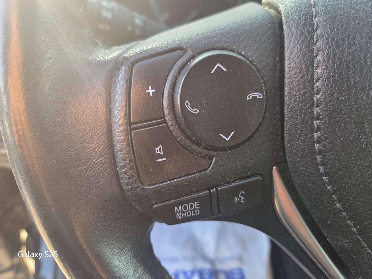 2017 Toyota RAV4 XLE Photo