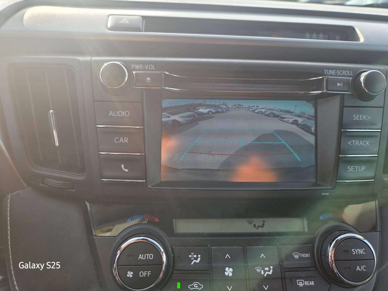 2017 Toyota RAV4 XLE Photo