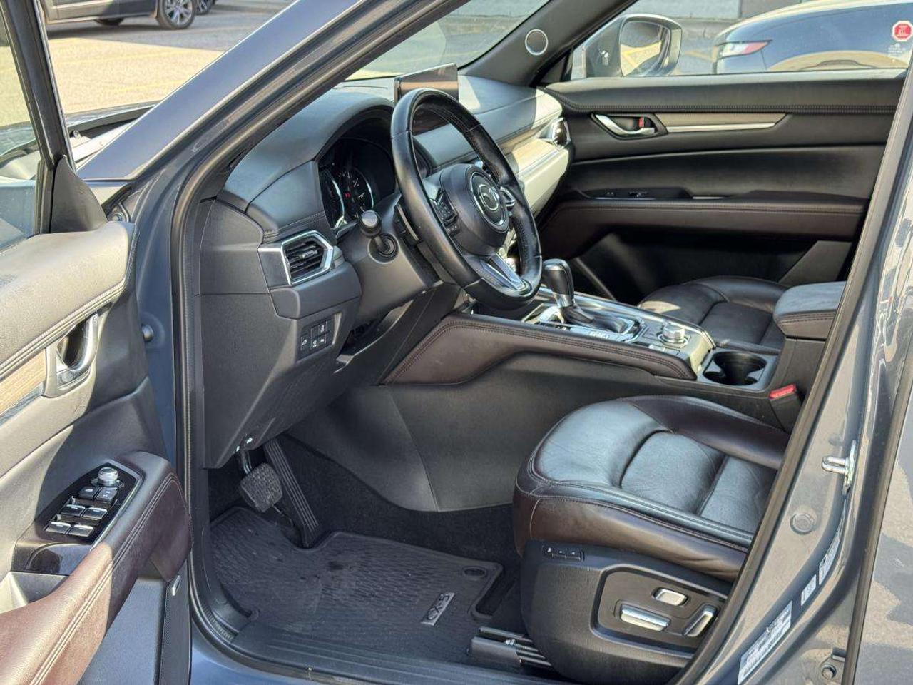 2023 Mazda CX-5 SIGNATURE/ 2.99% RATE/ CARFAX CLEAN/ MUST SEE/ CPO Photo