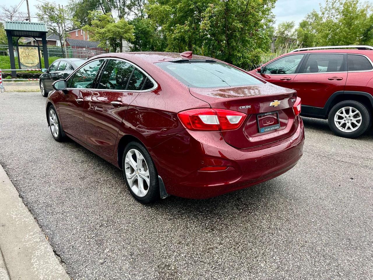 2016 Chevrolet Cruze PREMIER LEATHER APPLE CARPLAY CERTIFIED Photo
