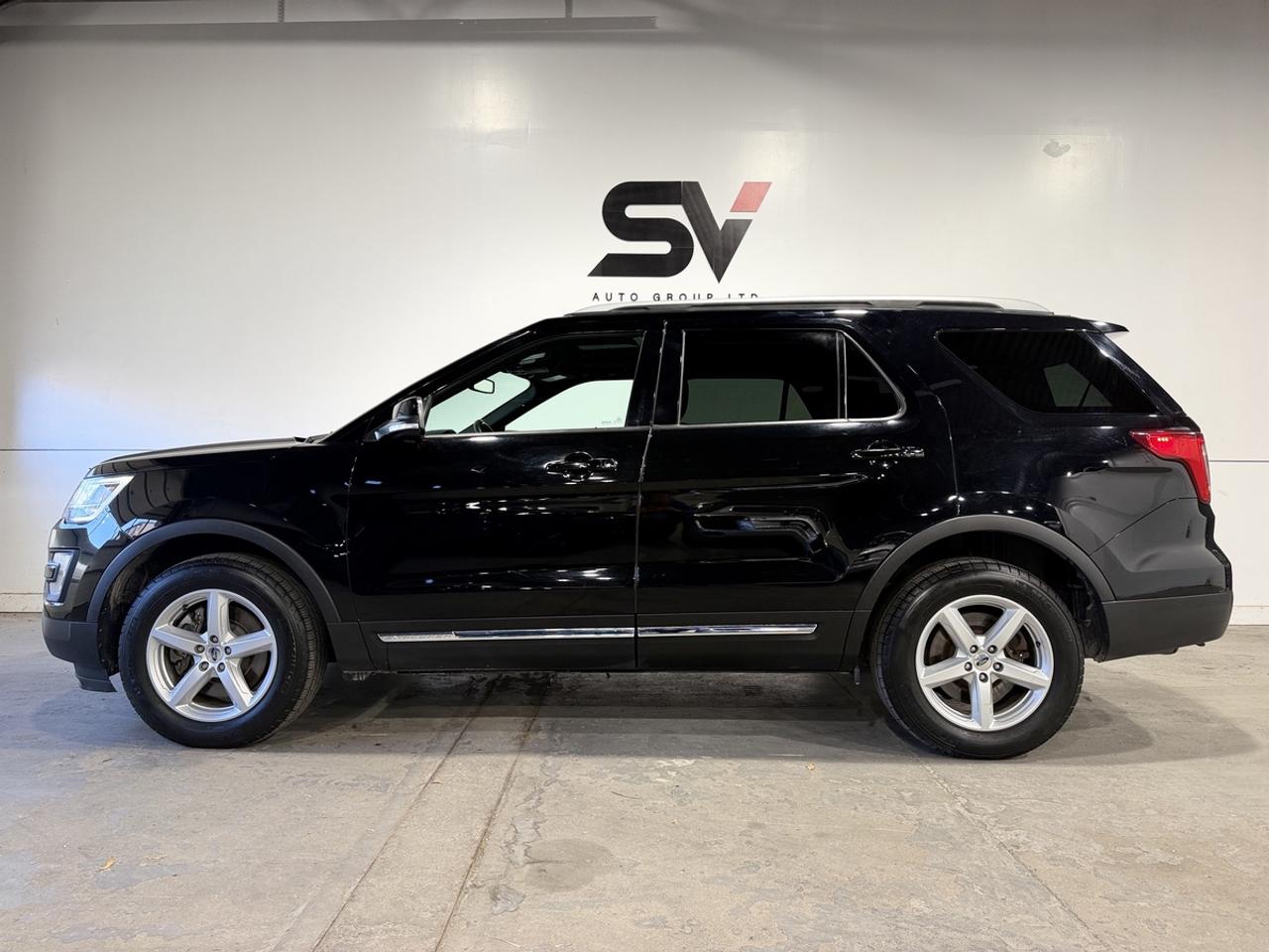 2017 Ford Explorer XLT Photo