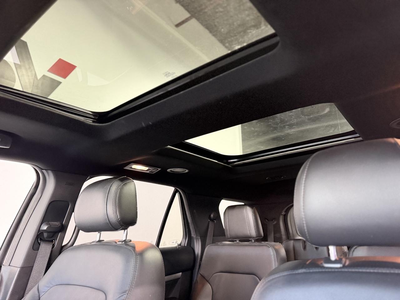 2017 Ford Explorer XLT Photo