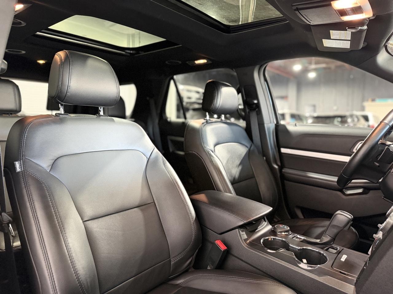 2017 Ford Explorer XLT Photo