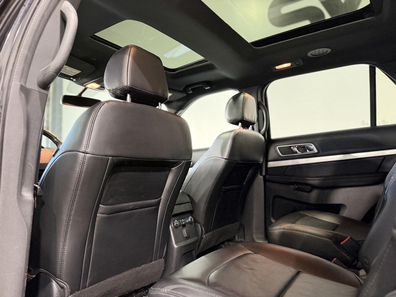 2017 Ford Explorer XLT Photo
