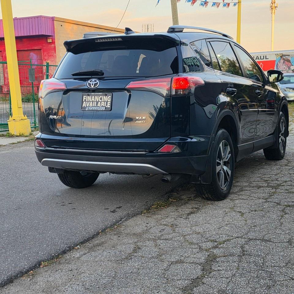 2018 Toyota RAV4 AWD XLE Photo