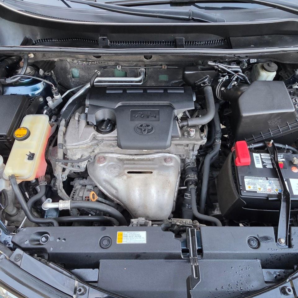 2018 Toyota RAV4 AWD XLE Photo