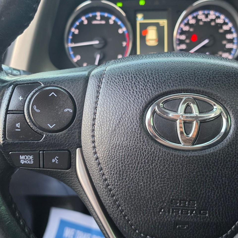 2018 Toyota RAV4 AWD XLE Photo