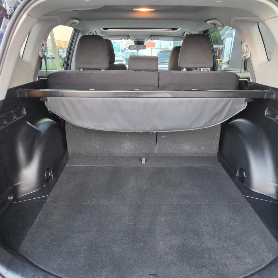 2018 Toyota RAV4 AWD XLE Photo