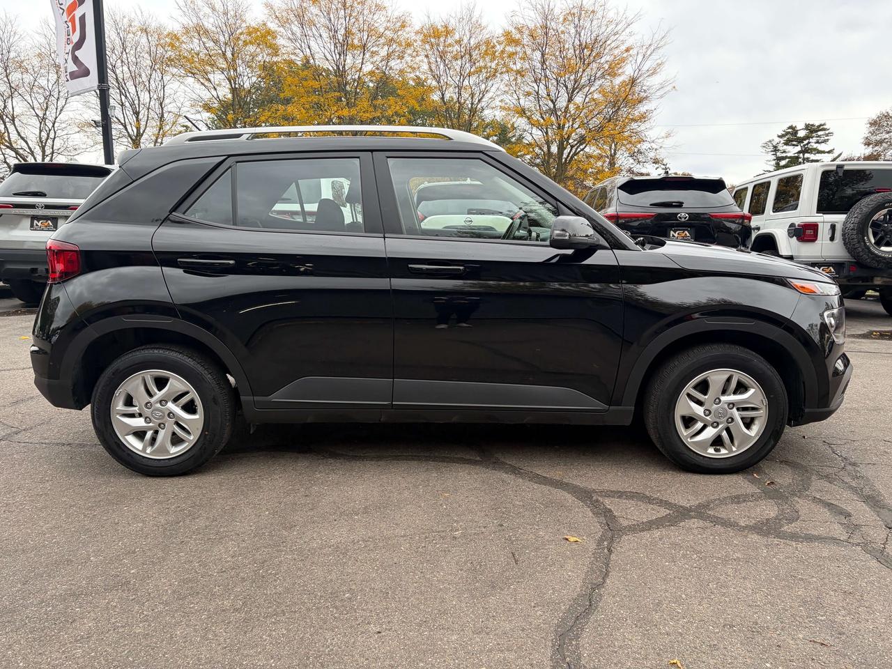 2025 Hyundai Venue Preferred Heated Steering Remote Starter One Owner Photo