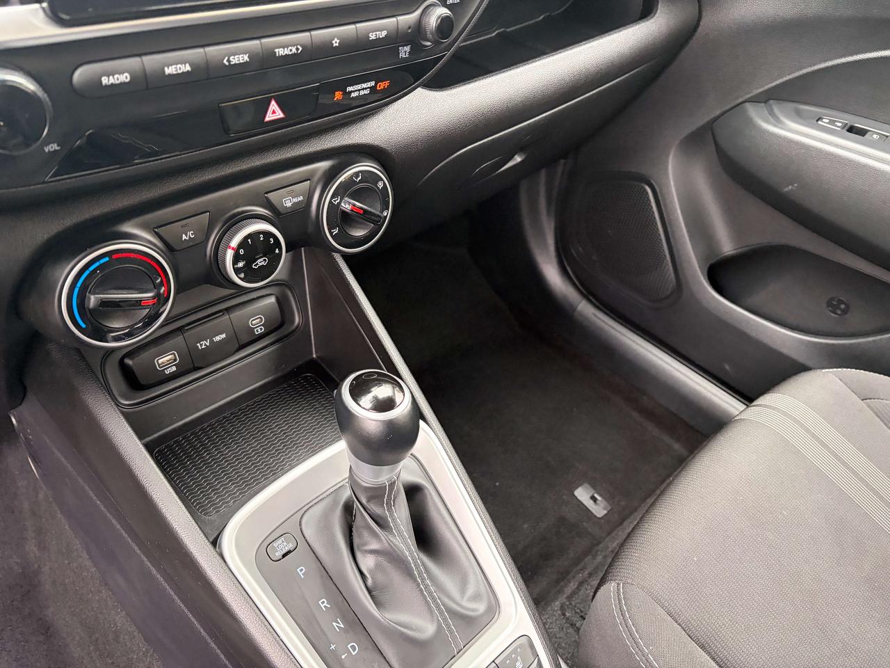 2025 Hyundai Venue Preferred Heated Steering Remote Starter One Owner Photo