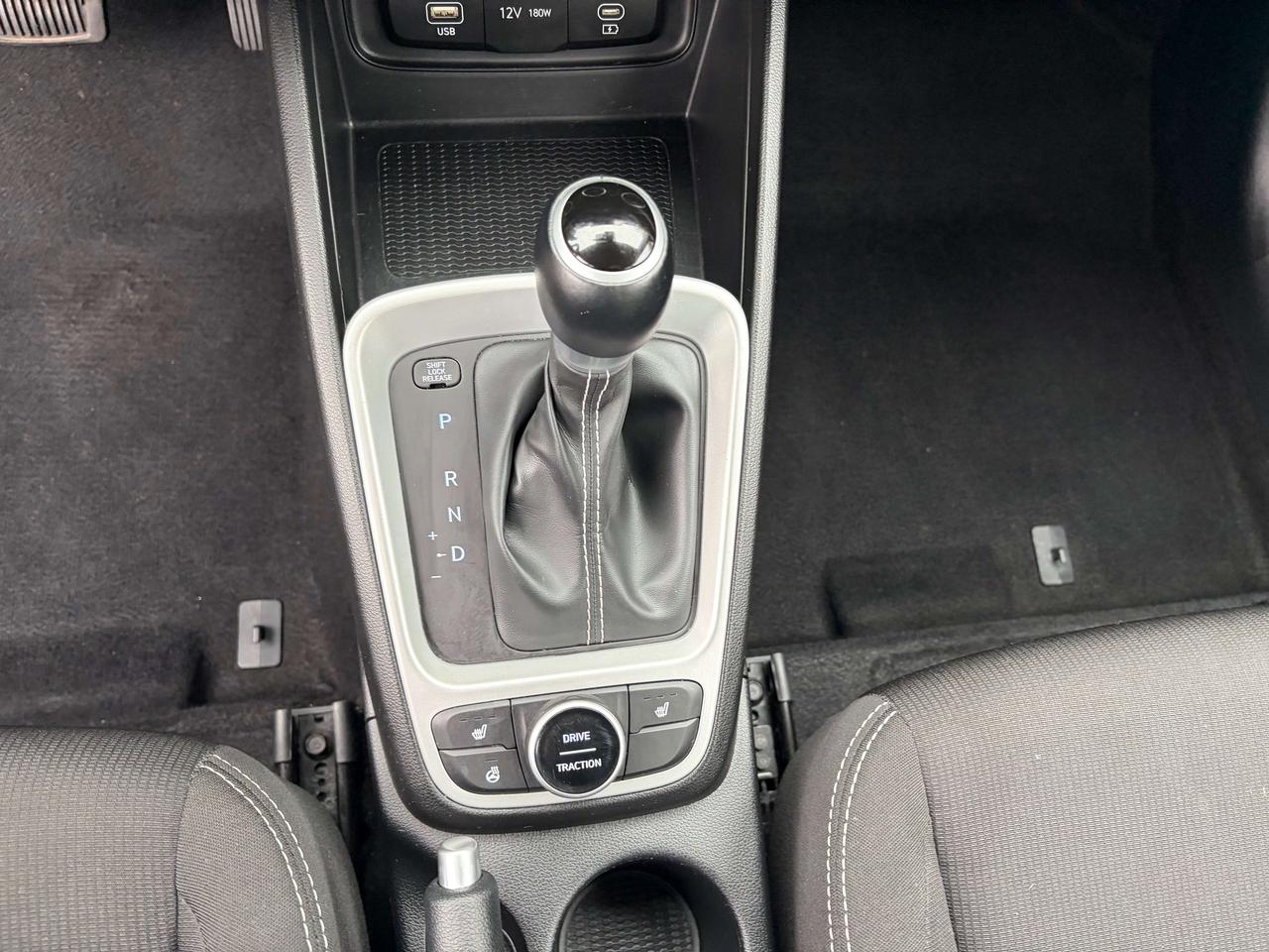 2025 Hyundai Venue Preferred Heated Steering Remote Starter One Owner Photo