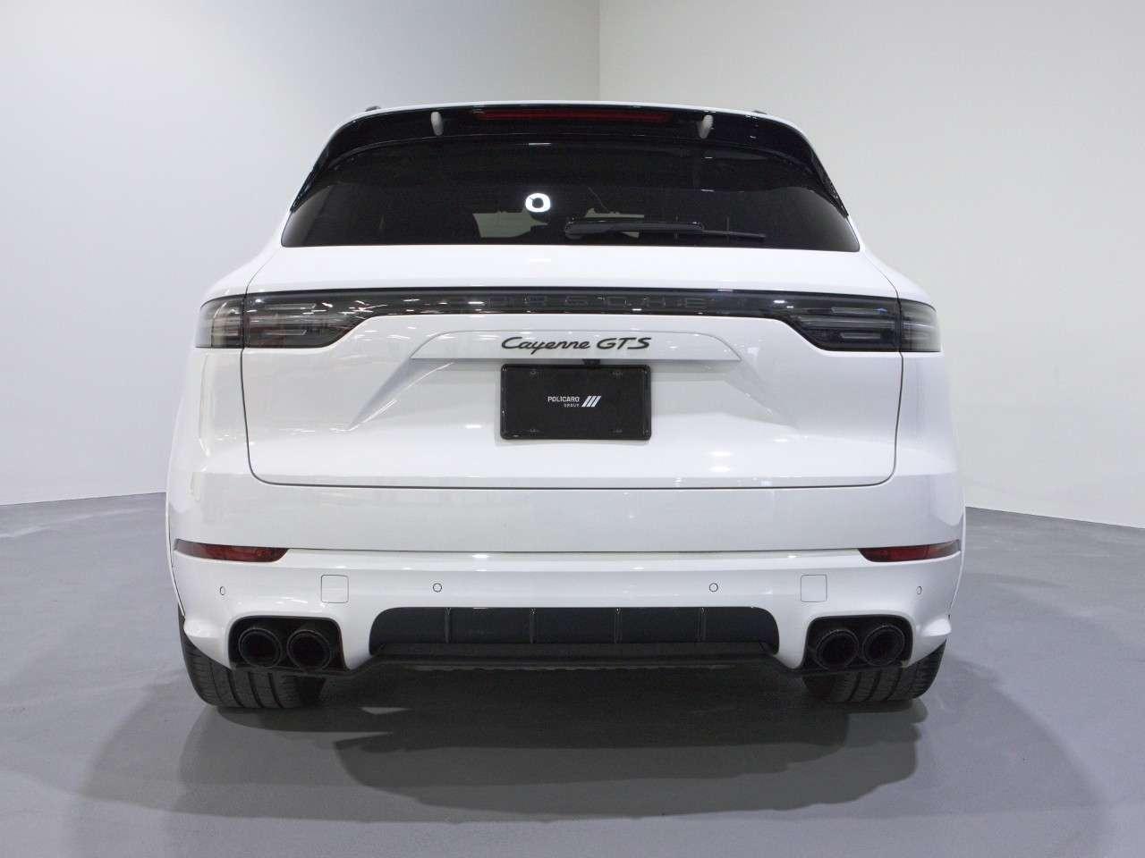 2023 Porsche Cayenne GTS AWD Photo