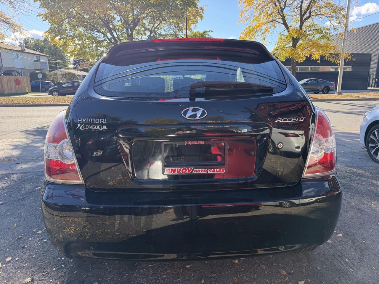 2011 Hyundai Accent L Photo4