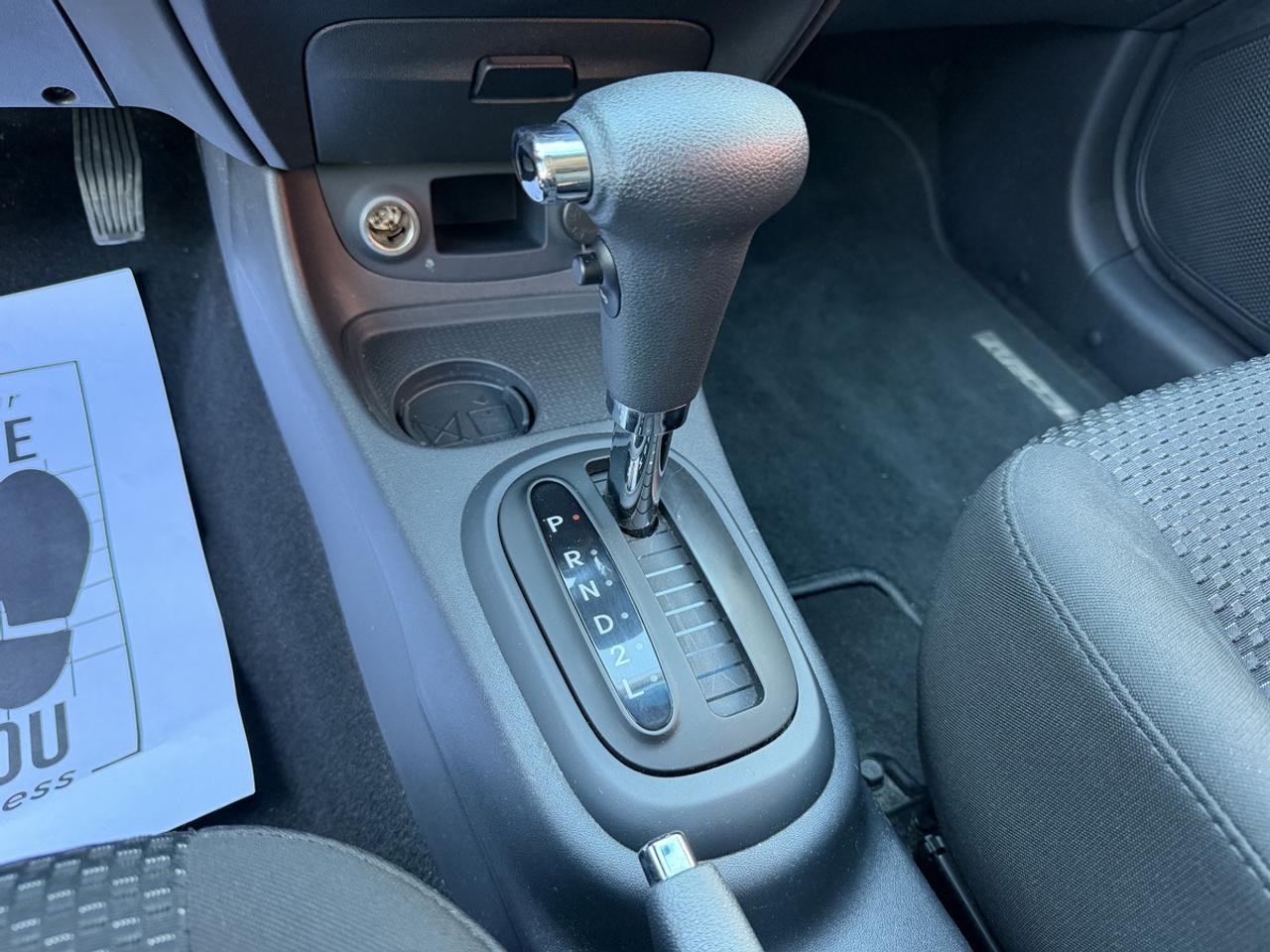 2011 Hyundai Accent L Photo