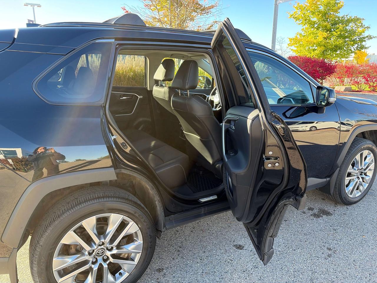 2024 Toyota RAV4 LIMITED  Photo