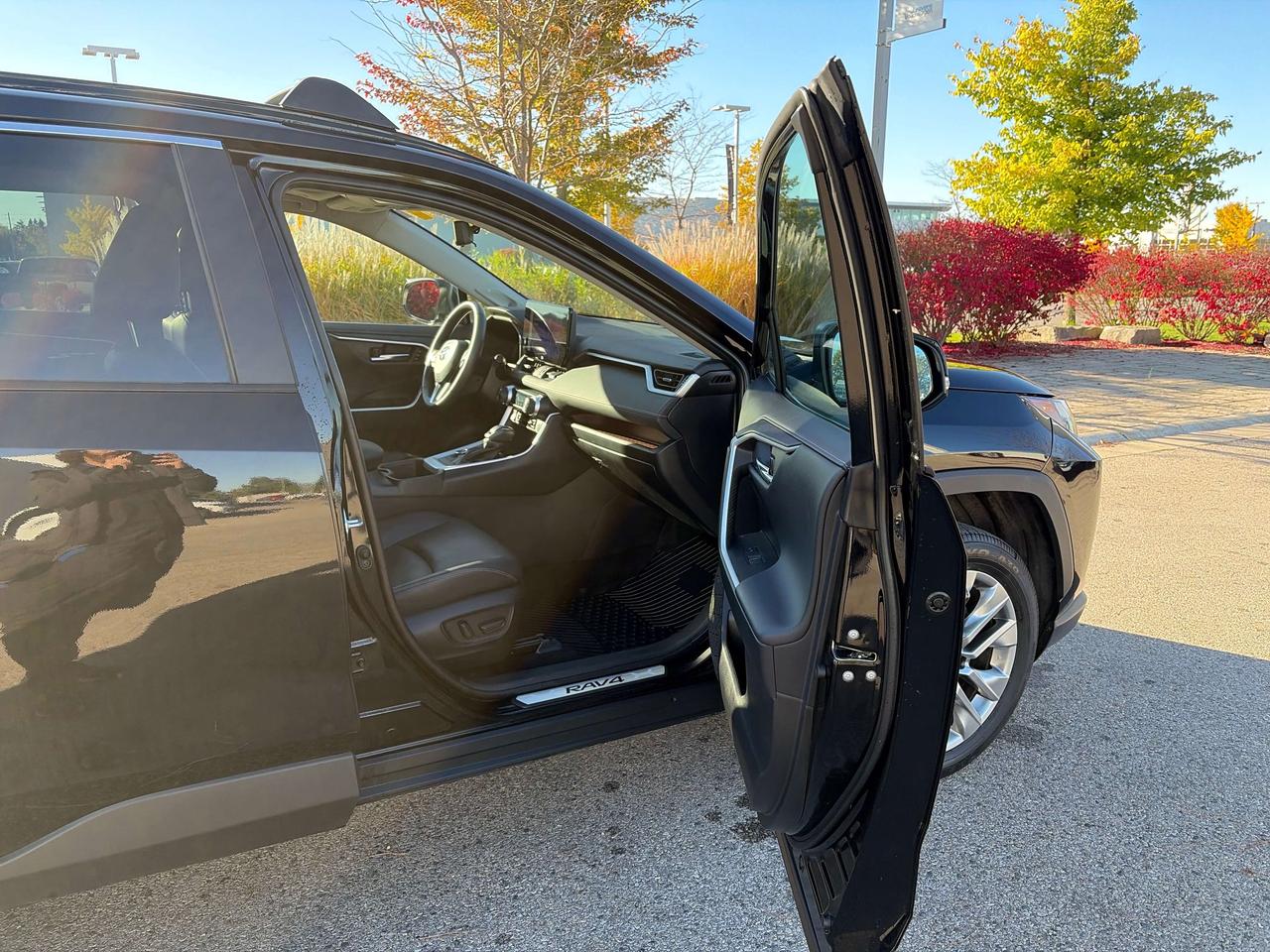 2024 Toyota RAV4 LIMITED  Photo