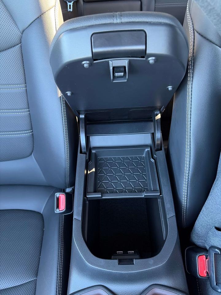 2024 Toyota RAV4 LIMITED  Photo
