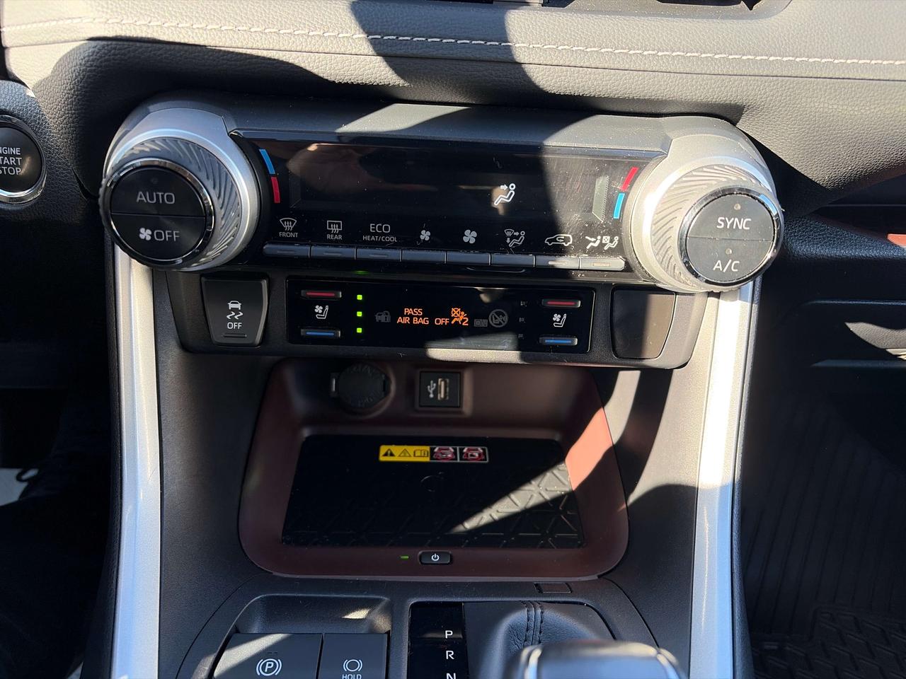 2024 Toyota RAV4 LIMITED  Photo