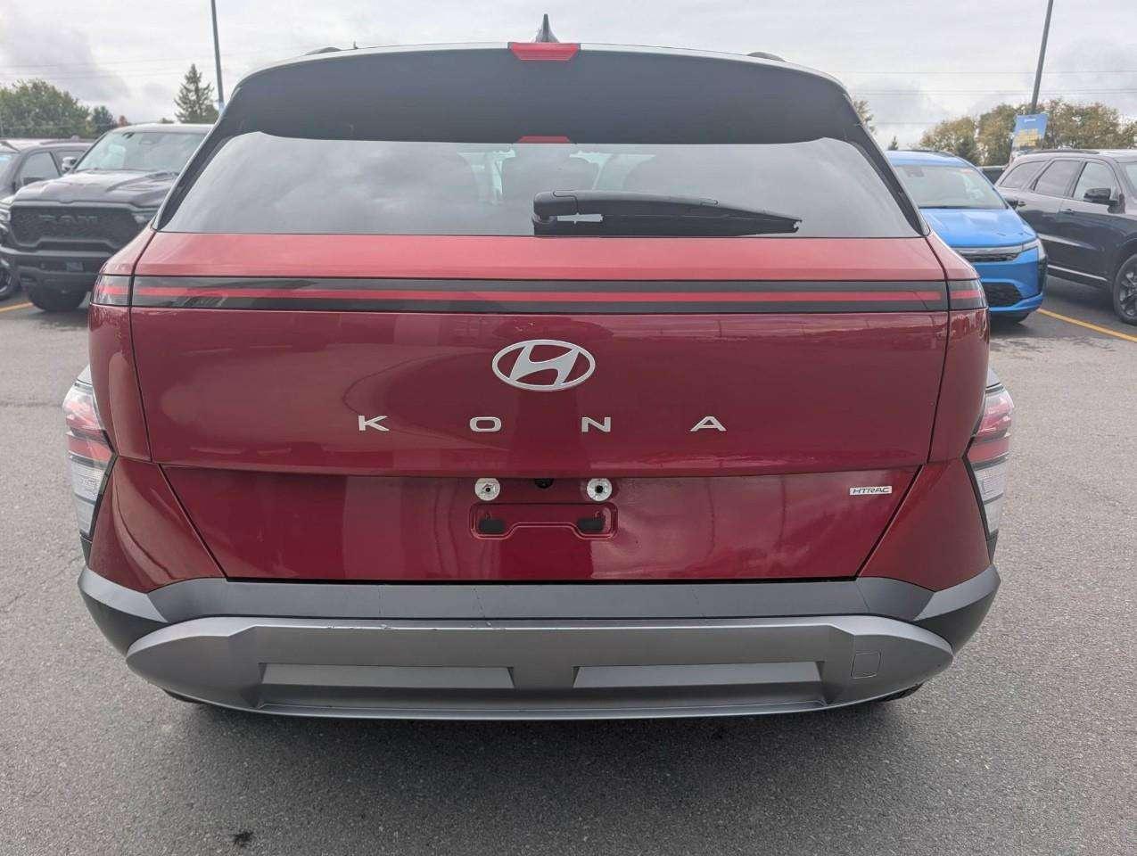 2025 Hyundai KONA 2.0L Preferred w/Trend Package NO ACCIDENTS Photo