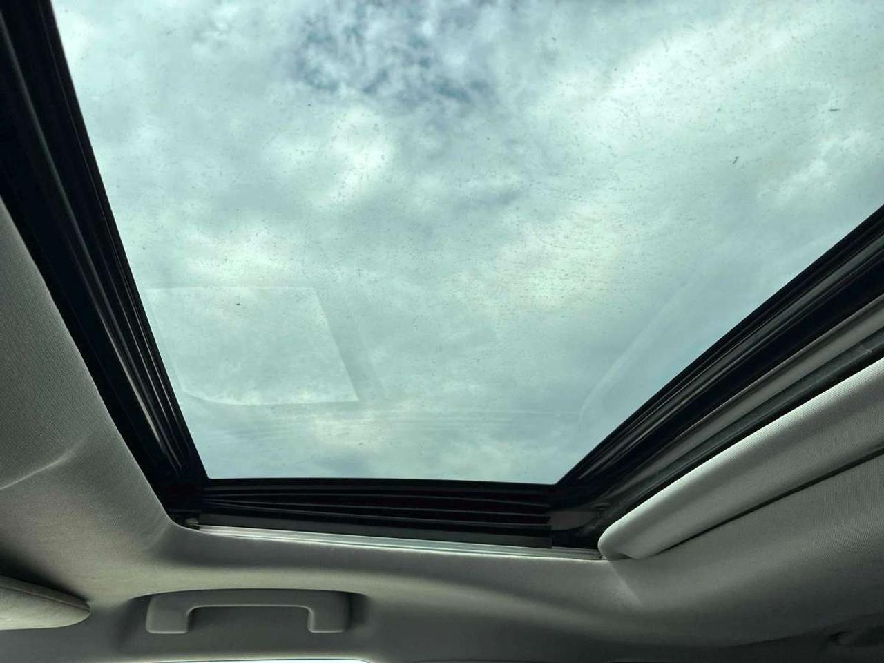 2020 Toyota Highlander XLE Photo4