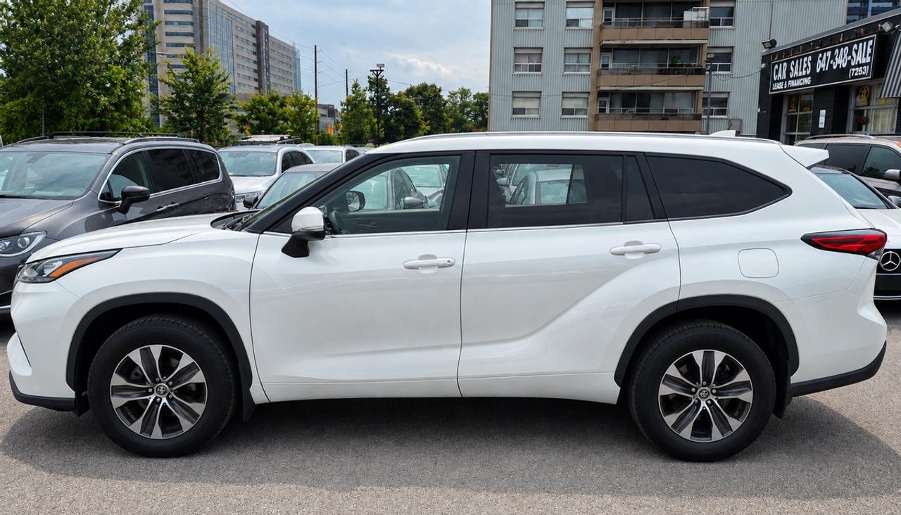 2020 Toyota Highlander XLE Photo