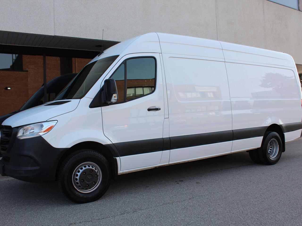 2024 Mercedes-Benz Sprinter 4500 - "HEAVY DUTY" - 170" FULL SIZE - TOW PKG Photo