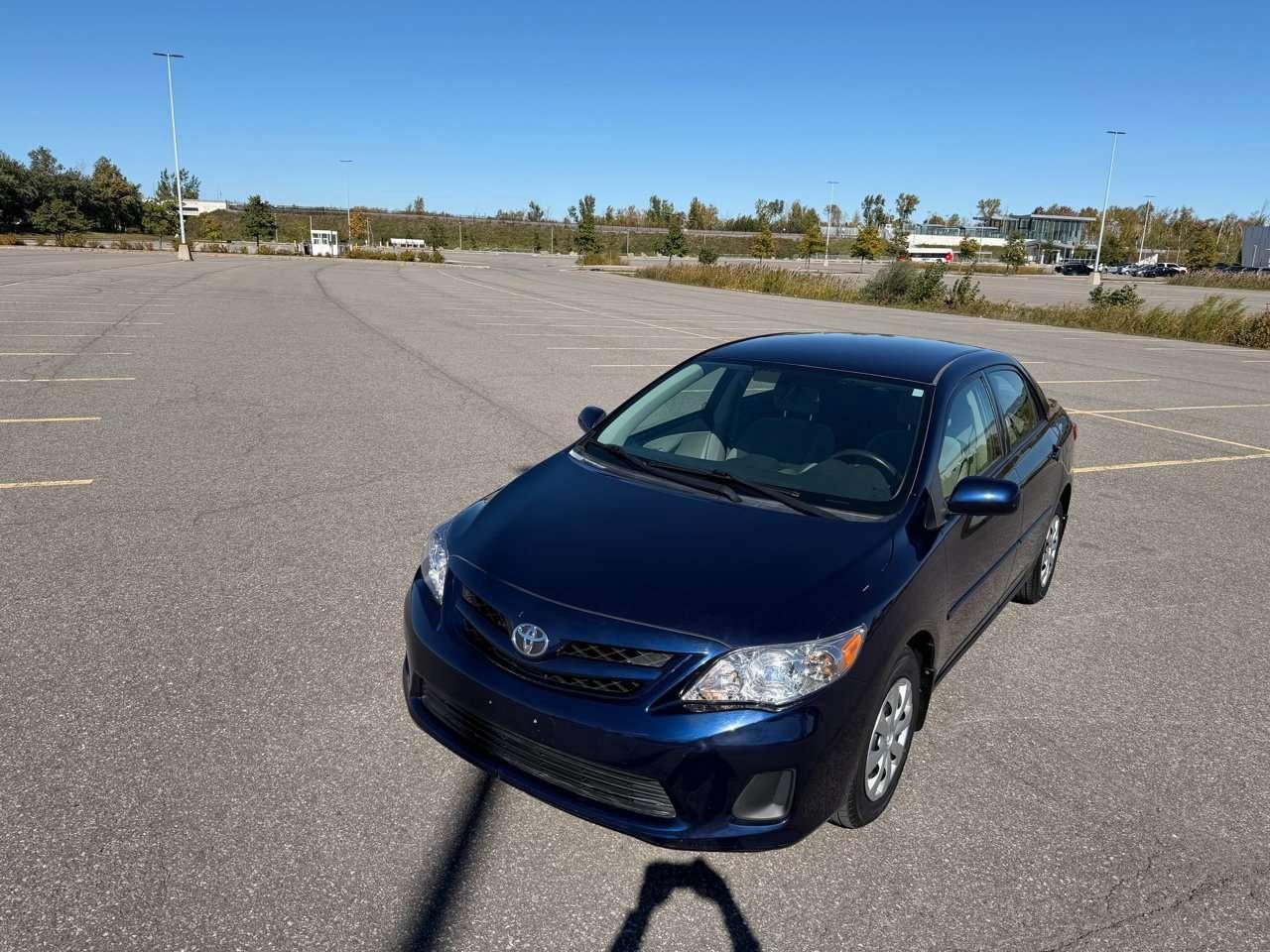 2013 Toyota Corolla LE Photo0