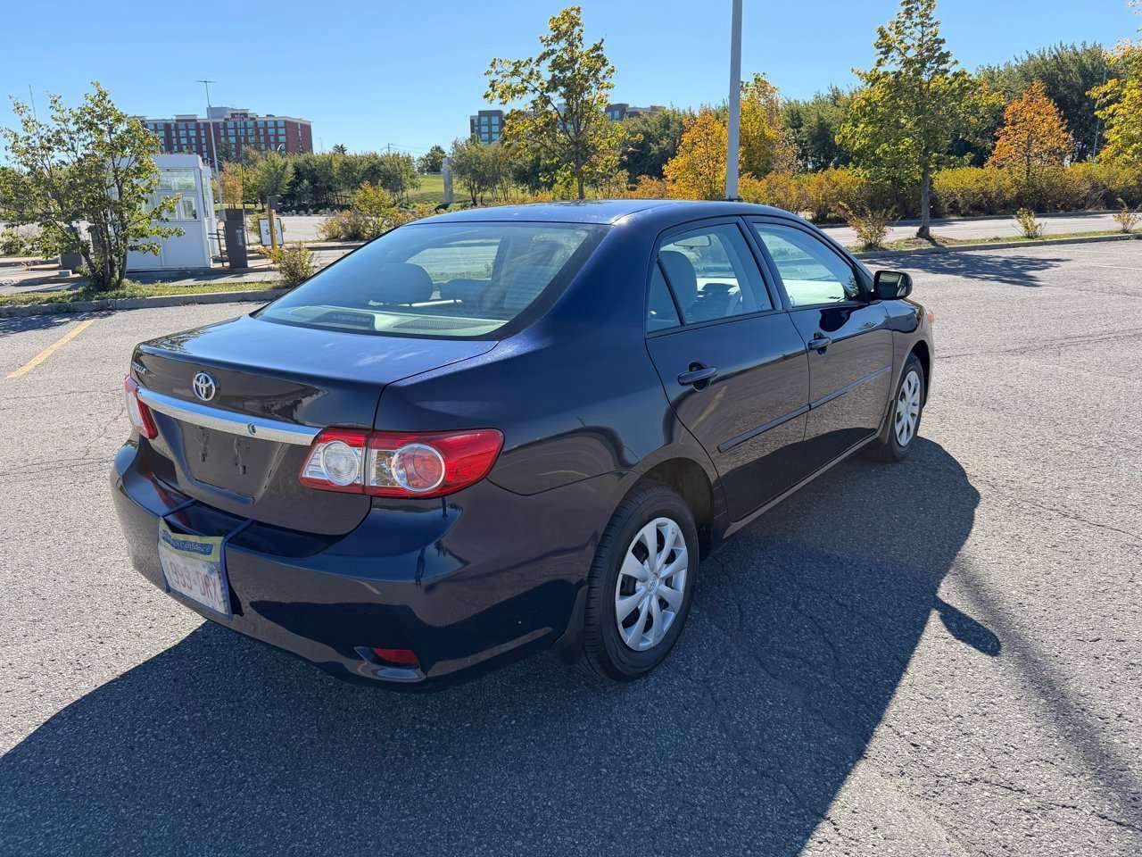 2013 Toyota Corolla LE Photo