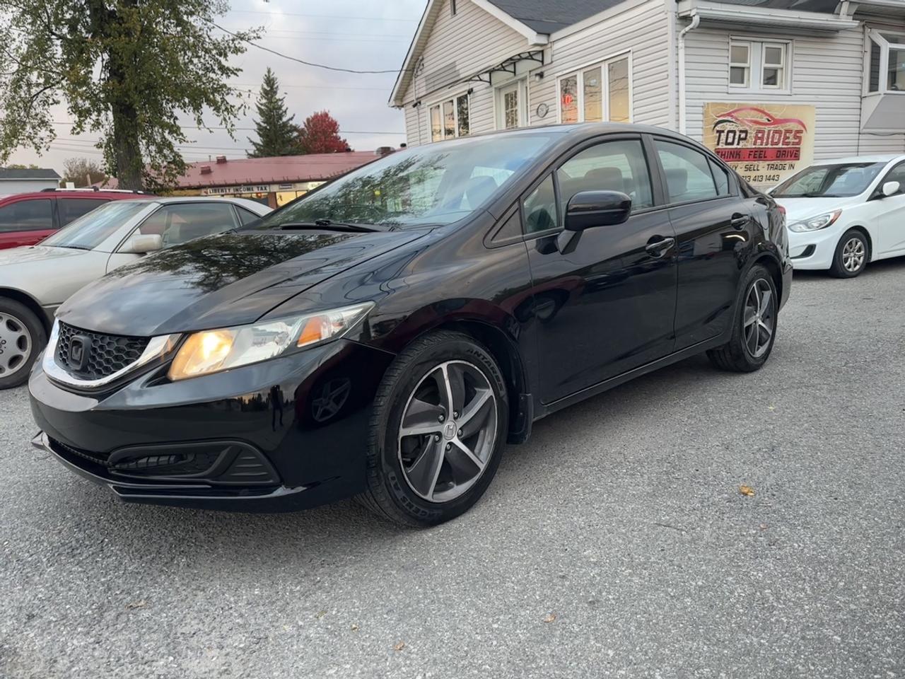 2015 Honda Civic LX Photo0
