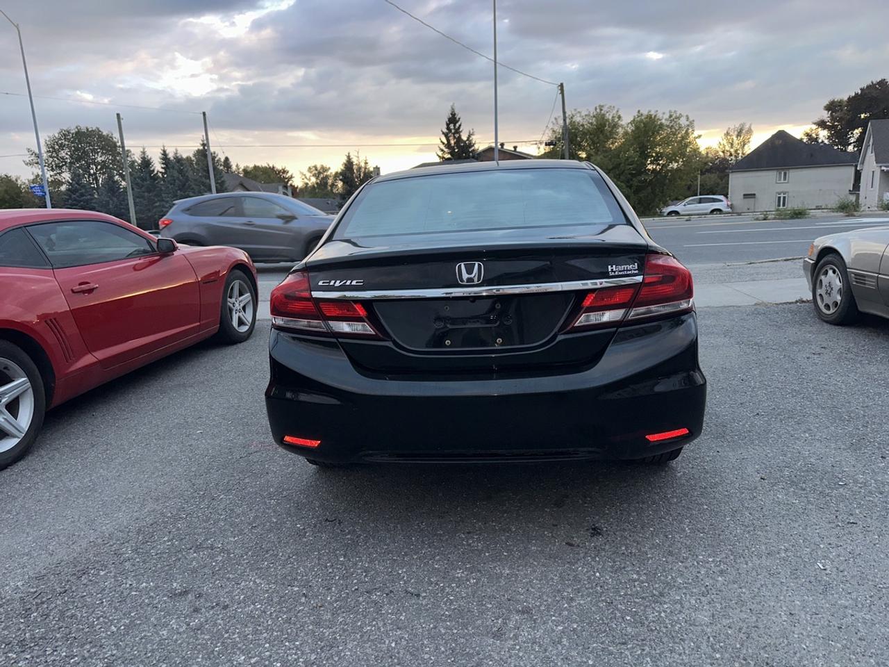 2015 Honda Civic LX Photo4