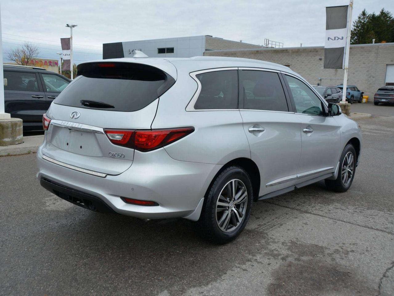 2017 Infiniti QX60 Base Photo