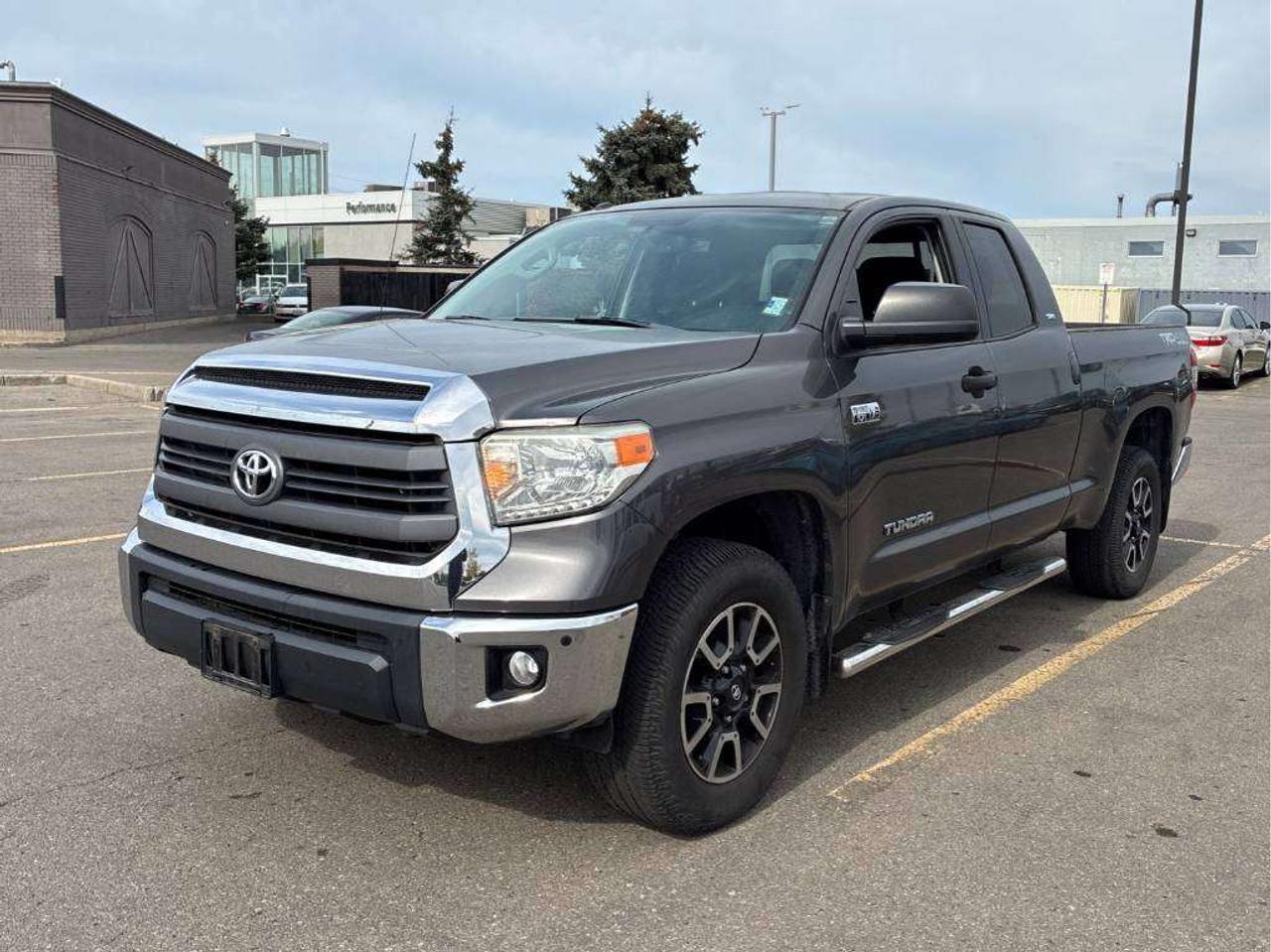 2014 Toyota Tundra SR Photo2