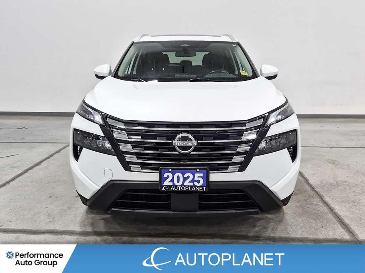 2025 Nissan Rogue SV, Back Up Cam, Pano Roof, Bluetooth! Photo1
