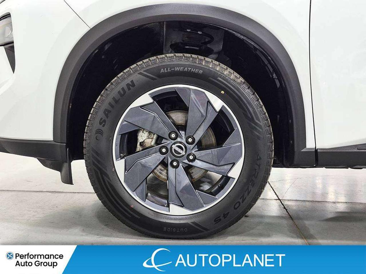2025 Nissan Rogue SV, Back Up Cam, Pano Roof, Bluetooth! Photo