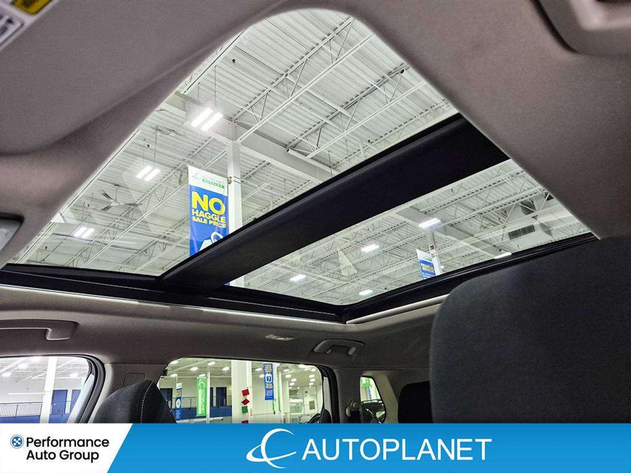 2025 Nissan Rogue SV, Back Up Cam, Pano Roof, Bluetooth! Photo