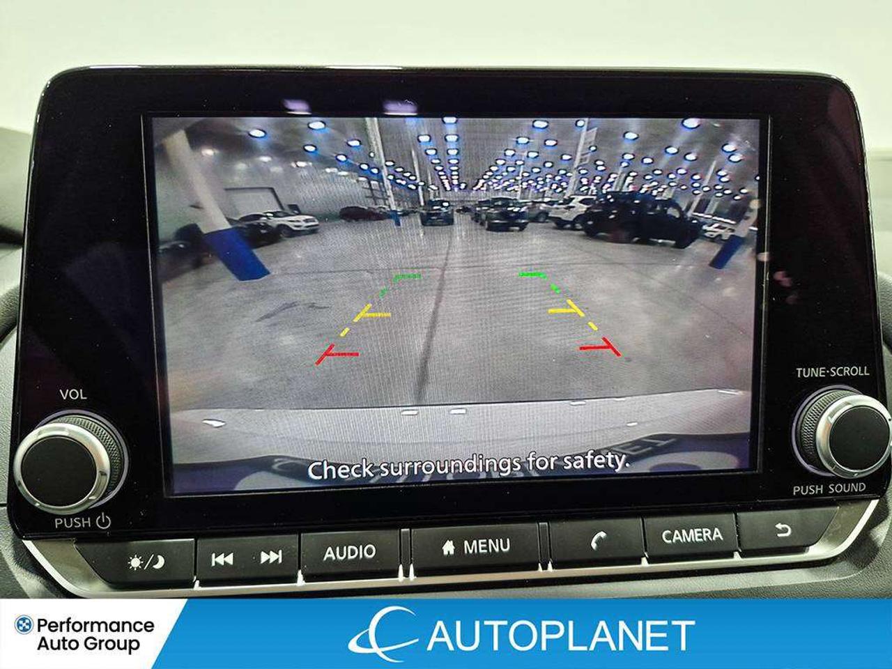 2025 Nissan Rogue SV, Back Up Cam, Pano Roof, Bluetooth! Photo