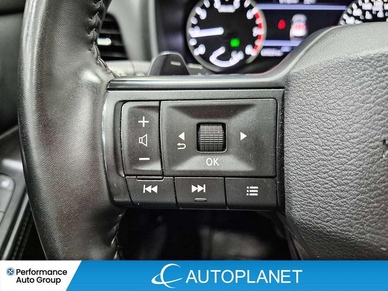 2025 Nissan Rogue SV, Back Up Cam, Pano Roof, Bluetooth! Photo