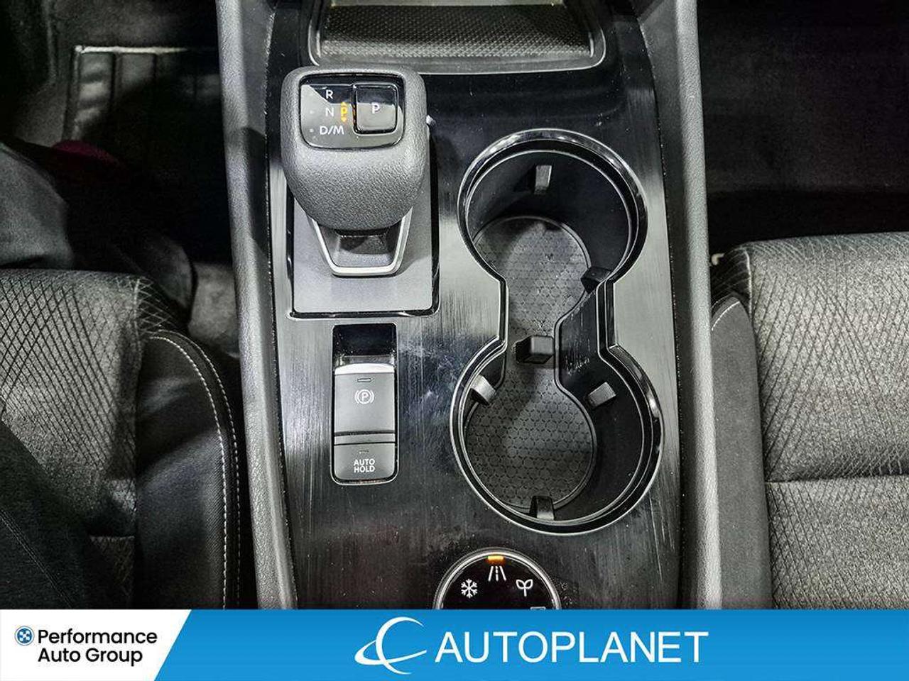 2025 Nissan Rogue SV, Back Up Cam, Pano Roof, Bluetooth! Photo