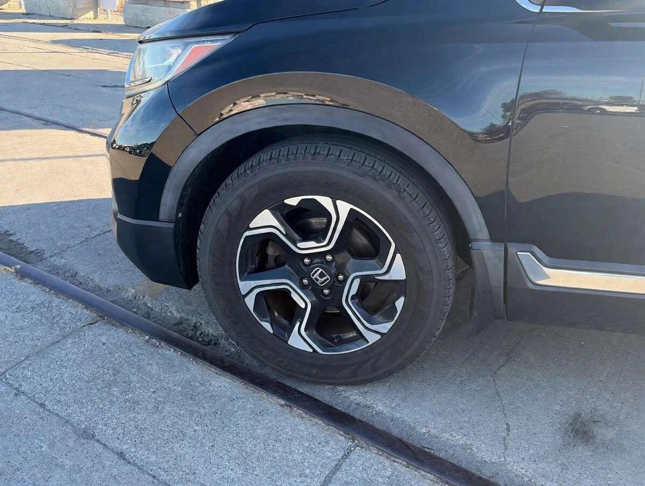 2019 Honda CR-V Touring Photo